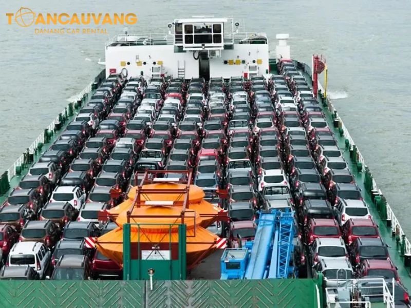Hình thức vận chuyển xe ô tô bằng tàu thủy