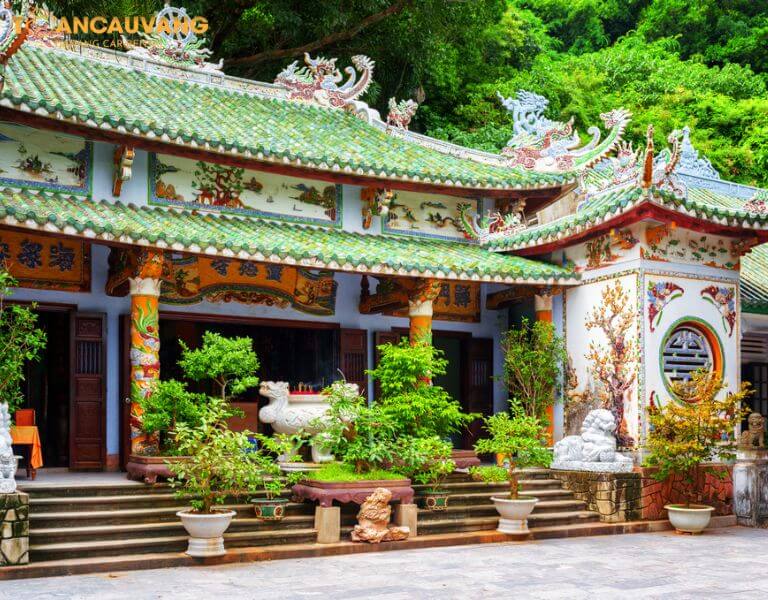 Ghé thăm chùa Linh Ứng núi Ngũ Hành Sơn