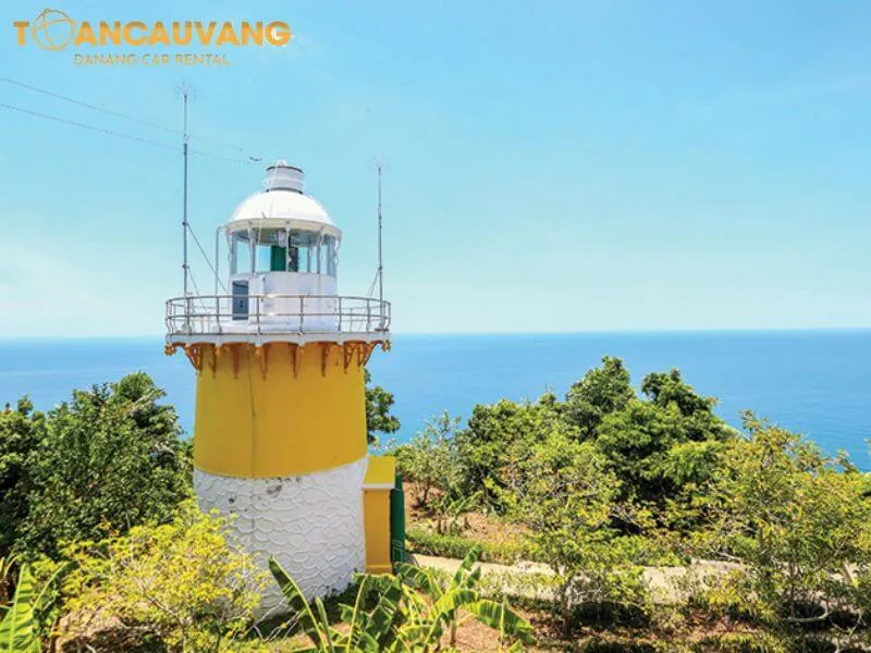 ngọn hải đăng sơn trà thơ mộng