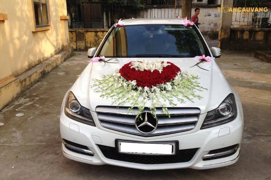 Mẫu xe cưới Mercedes đẹp