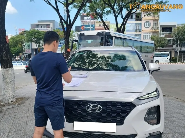 thuê xe tự lái đi du lịch đà nẵng 30/4-1/5